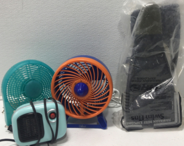 (2) Mini Fans, Mini Ceramic Heater, Snorkling Set