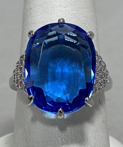 (1) Blue Topaz .925 Ladies Fashion Ring Size 9
