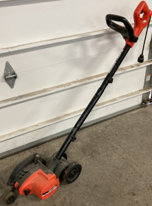 Black and Decker Electric EdgeHog