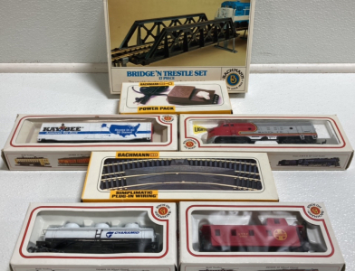 Bachmann Train Set: Track Set, Power Pack, Bridge N&rsquo; Trestle, (4) Trains