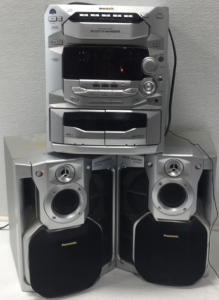 Panasonic CD/Tape Player With Speakers
