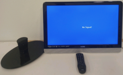 Vizio 24" LCD Tv With Remote