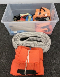 Clear Plastic Tote with Tow And Tie-Down Straps