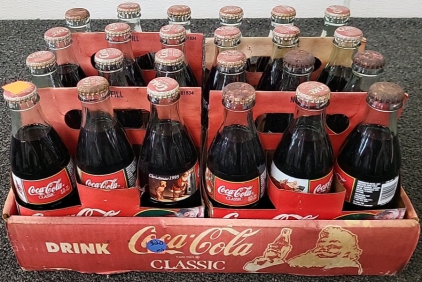 Vintage Unopened 1995 Christmas Coca-Cola 8oz Glass Bottles