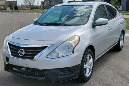 2015 Nissan Versa - Economical - Good Runner!