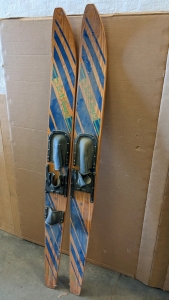 67" Water Skis