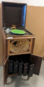 Vintage Wheeled Gramophone w/Parts