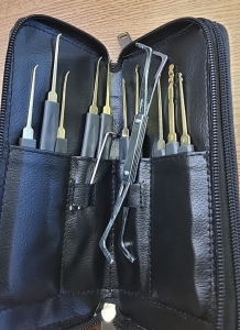 Specialized Locksmith Tool Kit