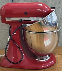 Working KitchenAid Stand Mixer with Spare Mixing Bowl