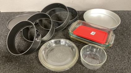 Assorted Cookware