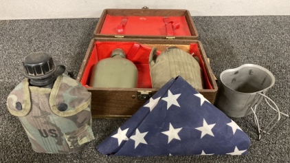 Canteens w/Box & US Flag