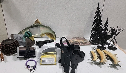 Assortment of Cabin Type Decorations, Conceal Carry Strap, Pistol BB Gun
