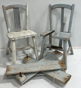 (2) Vintage Small Wooden Chairs With Matching Wood Table Legs