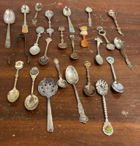 (25) Vintage Spoons