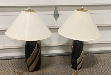 (2) Matching Black and Gold Table Top Lamps
