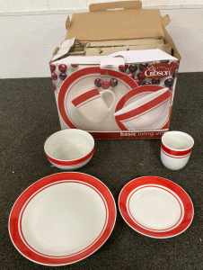 Gibson Plateware