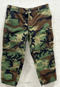Camouflage Military Trousers Size (Large)