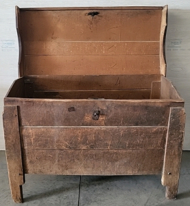 Vintage/Antique Wood Hope Chest