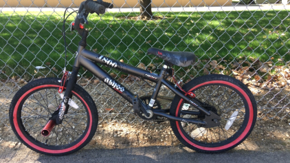 18&rdquo; Kent Abyss Freestyle 1800 (Black/Red)