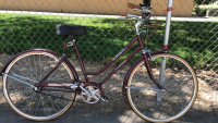 Huffy Bay Pointe Cruiser (Maroon)