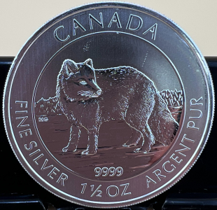 RCM 1.5 Oz Fox Round, .9999 Pure Silver