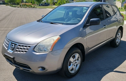 2009 NISSAN ROGUE - 4x4!