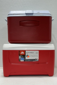 Rubbermaid* Red Cooler & IGLOO* Red Cooler