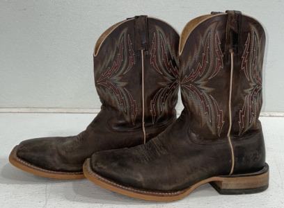 Pair Of Ariat* Cowboy Boots Size 11D