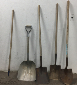 (4) Shovels, (1) Rake