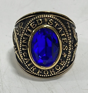 (1) US Air Force Men&rsquo;s Ring W/ Blue Center Stone