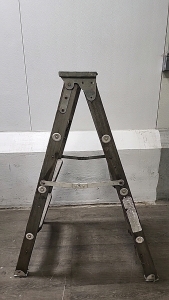 4 Foot Wood Ladder