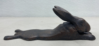 (1) Cast Iron Hare Door Stop