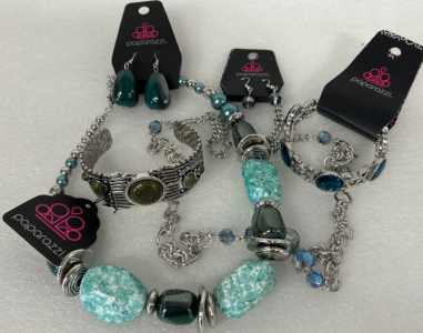 Paparazzi Jewelry: Necklaces, Earrings, and Bracelets