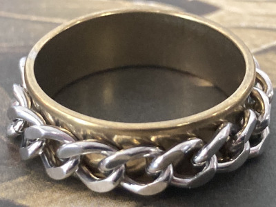 Gold And Silver Toned Fidget Chain Ring Size 8.5