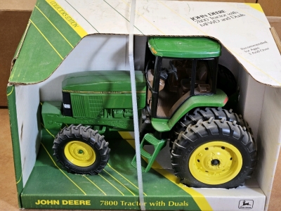 Unopened John Deere 1/16 Model Tractor