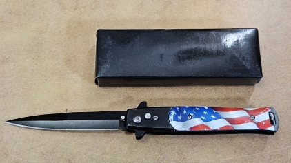 US Flag Switchblade Knife