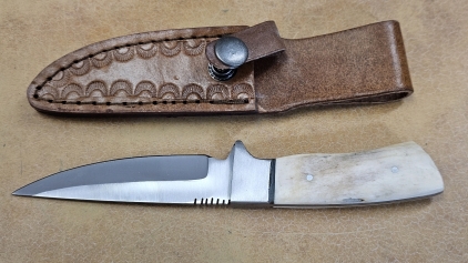 Straight Back Fixed Blade Knife & Leather Sheath