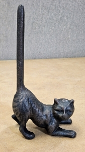 9.5"H Cast Iron Cat Tissue Roll Holder