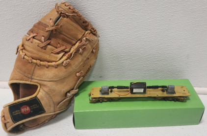 Baseball Glove, Train Model Motor