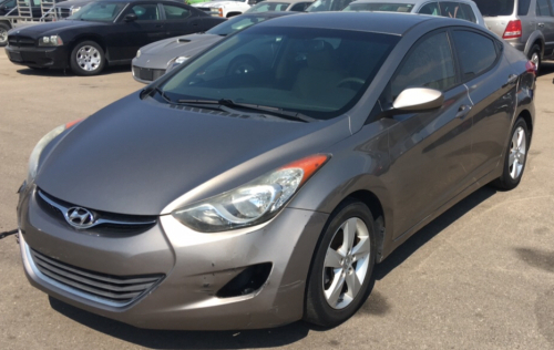 BANK OWNED - 2013 HYUNDAI ELANTRA