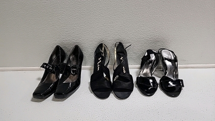 (3) Pairs of Heels