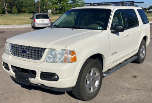 2004 Ford Explorer - 4x4!