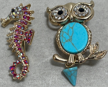 (1) Red And Gold Jeweled Seahorse Broach/Pin, (1) Owl Broach/Pin