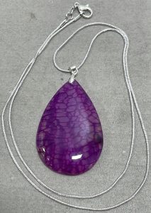 (1) 78.90ct Dragon Veins Agate Gemstone Teardrop .925 Necklace