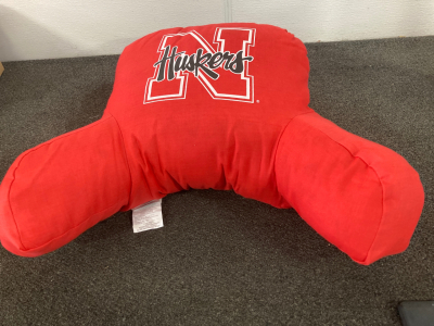 Nebraska Huskers Bed Rest