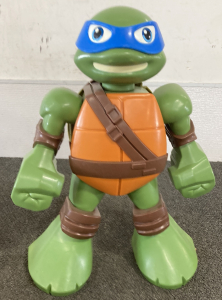 Leo TMNT Car Holder