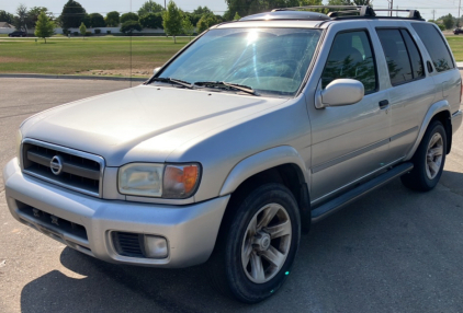 2002 Nissan Pathfinder - 4x4 - Runs Well