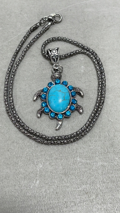 (1) Turquoise & Rhinestone Turtle Necklace