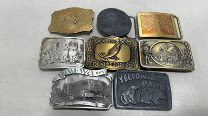 (8) Various Men&rsquo;s Belt Buckles