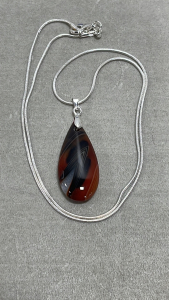 (1) 23.10ct Rued & Black Striped Agate Gemstone Teardrop .925 Necklace